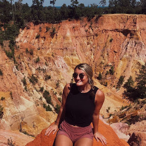 Meet your Posher, Emily